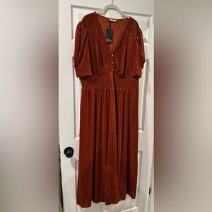Elegant Rust Pleated Dress